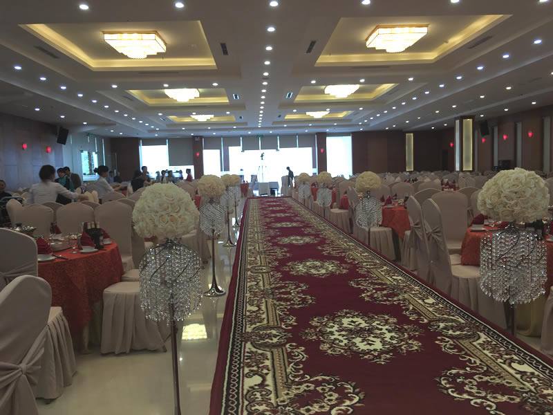 Tiệc cưới tại khách sạn