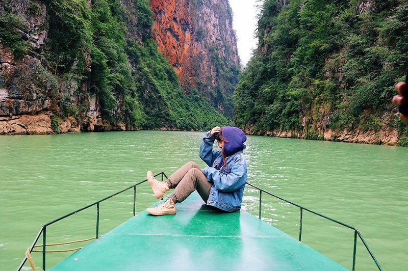 Thuyền sông nho quế